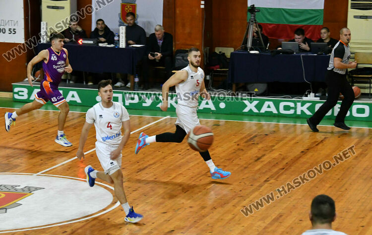 „Хасково“ с втора поредна загуба след поражение от „Политехника“