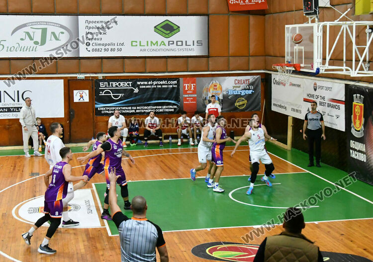 „Хасково“ с втора поредна загуба след поражение от „Политехника“