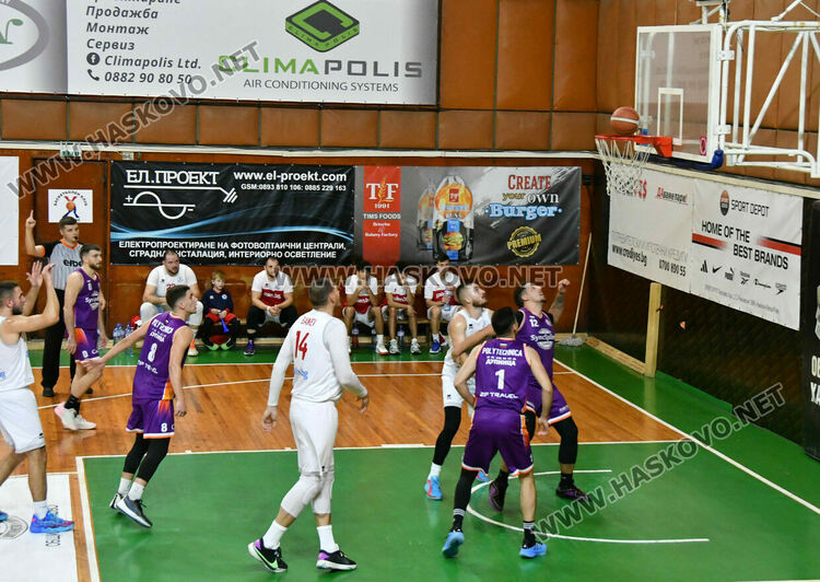 „Хасково“ с втора поредна загуба след поражение от „Политехника“