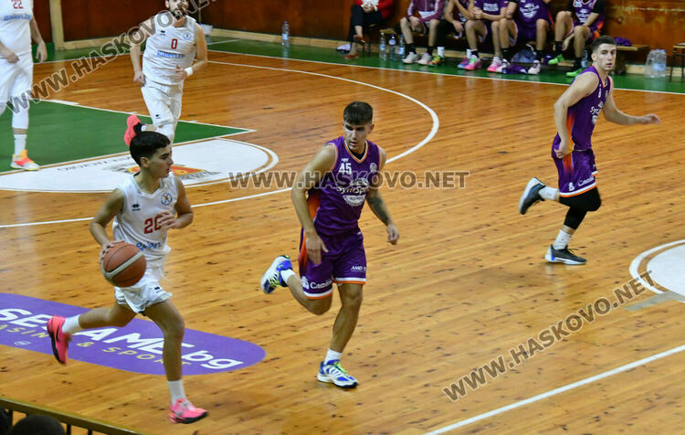 „Хасково“ с втора поредна загуба след поражение от „Политехника“