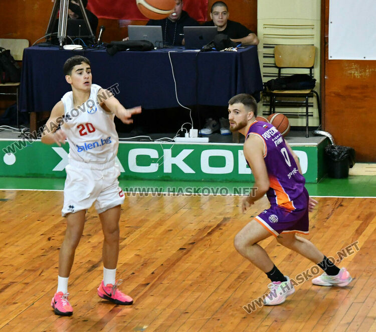 „Хасково“ с втора поредна загуба след поражение от „Политехника“