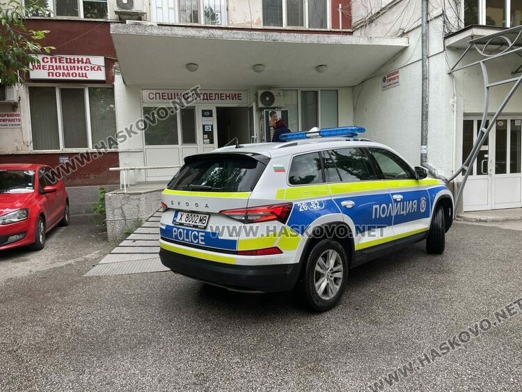 13-годишен с мотопед пострада при челен удар в кола