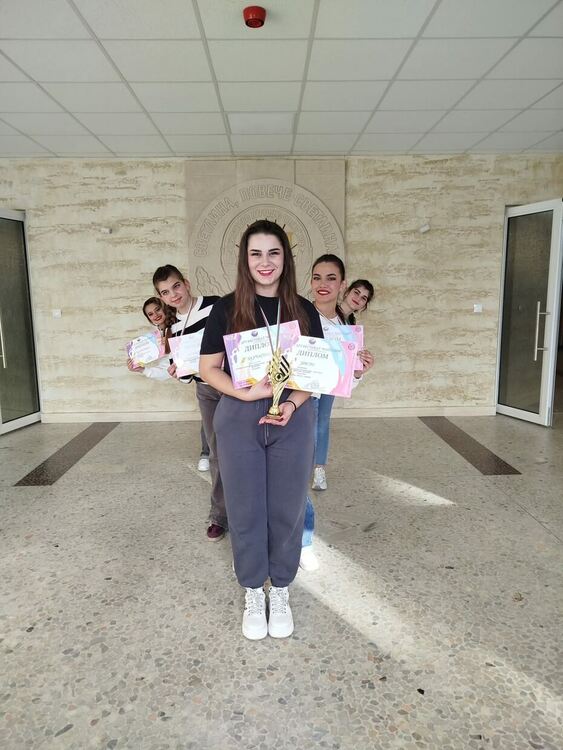 Златен успех за танцовия състав от село Грохотно на Арт фестивала „Фантазия“ в Хасково