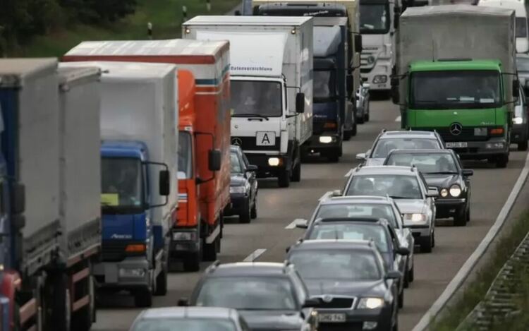 МВР масово глобява по пътищата, за да има бюджетни приходи, смята ИПБ