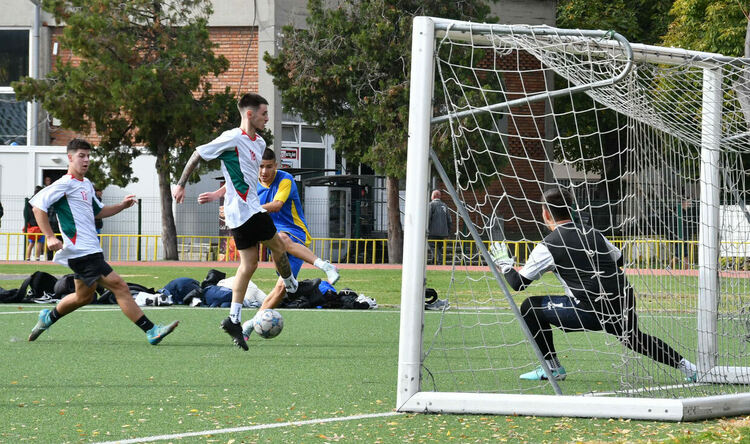 Станаха ясни шампионите на ученическите игри по футбол в Хасково