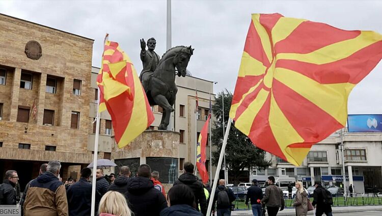 Европа постави Скопие под наблюдение: Договорът с България да се спазва