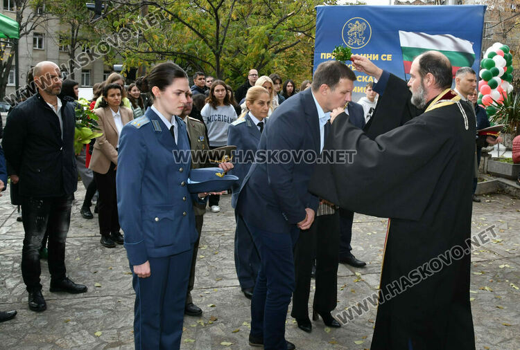 Военните откриха нов изнесен офис за набиране на кандидати за служба в Хасково