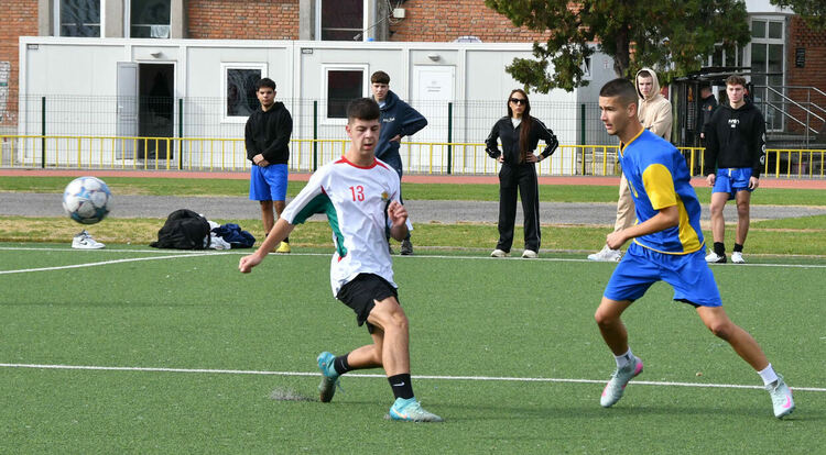 Станаха ясни шампионите на ученическите игри по футбол в Хасково