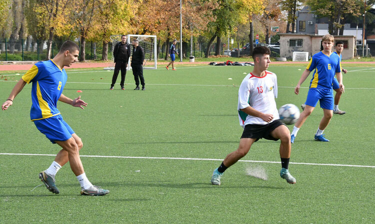 Станаха ясни шампионите на ученическите игри по футбол в Хасково