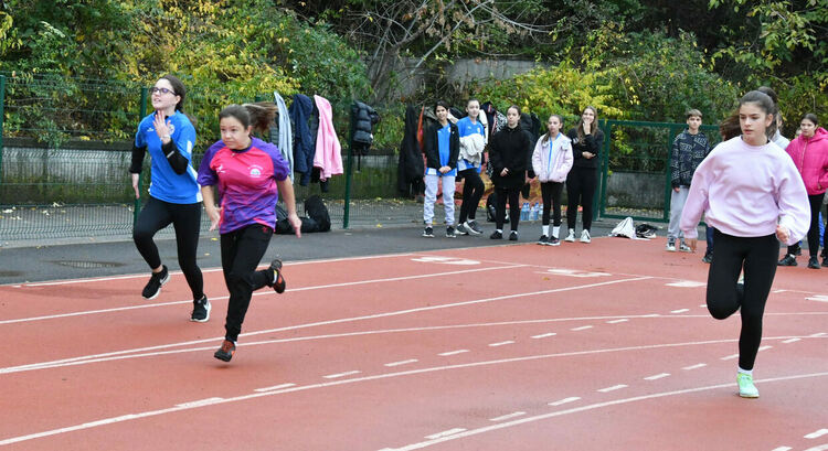 Ясни са два от шампионските отбори на ученическите игри по лека атлетика 