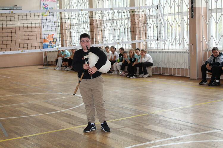 Инициативата "С волейбол в училище" днес бе в ОУ "Пенчо Славейков"