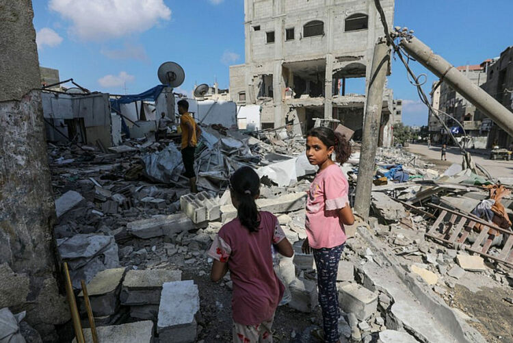 Монохромният град на руините: Какво остана от Газа