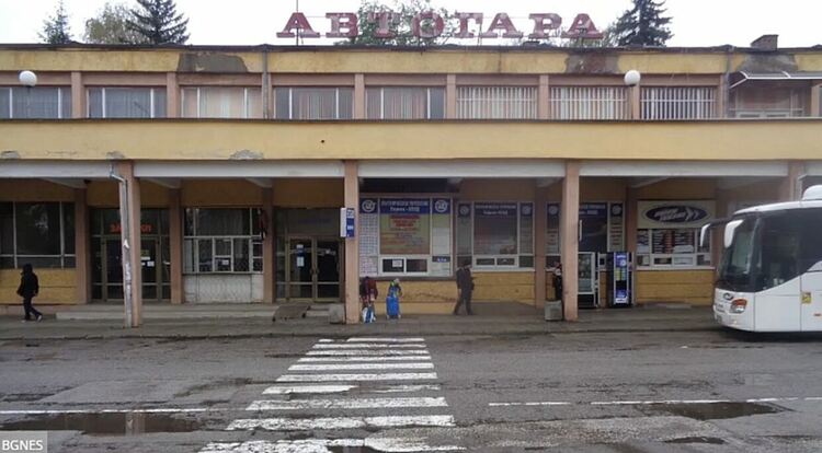 Свобода за автобусите: Край на задължителните автогари