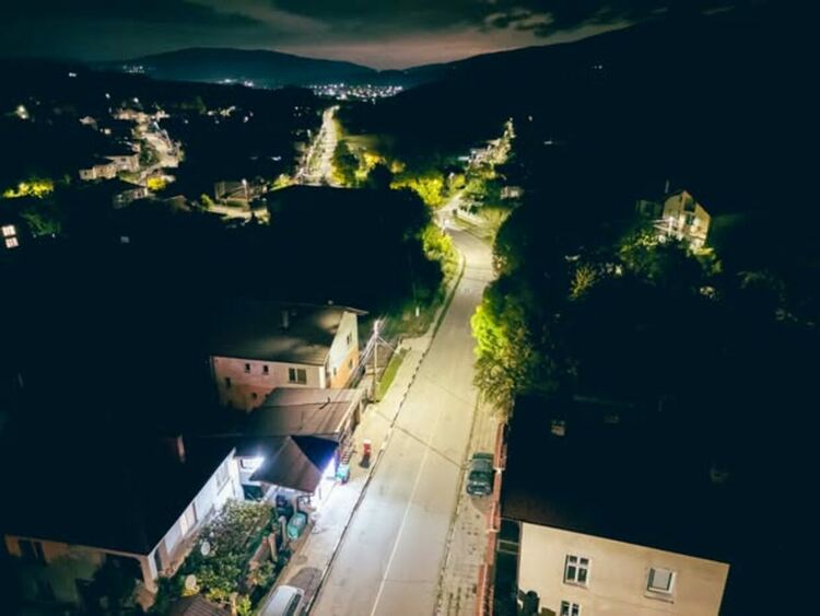 Продължава работата по проекта за подмяна на уличното осветление в община Перник