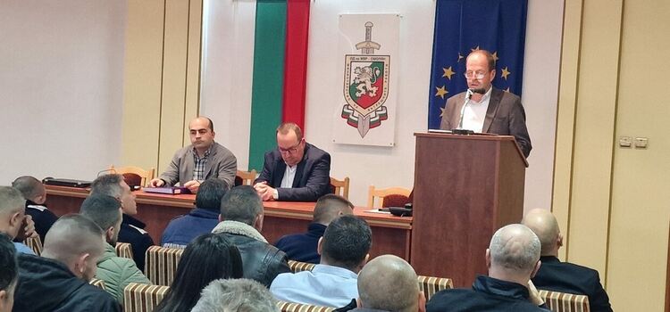 ОДМВР – Смолян отличи служители по случай празника на полицията