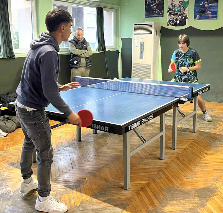 Определиха шампионите по тенис на маса на ученическите игри в Хасково