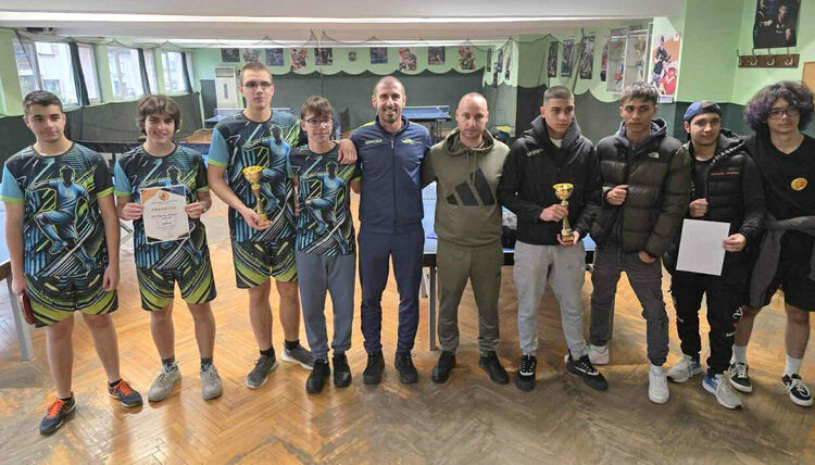 Определиха шампионите по тенис на маса на ученическите игри в Хасково
