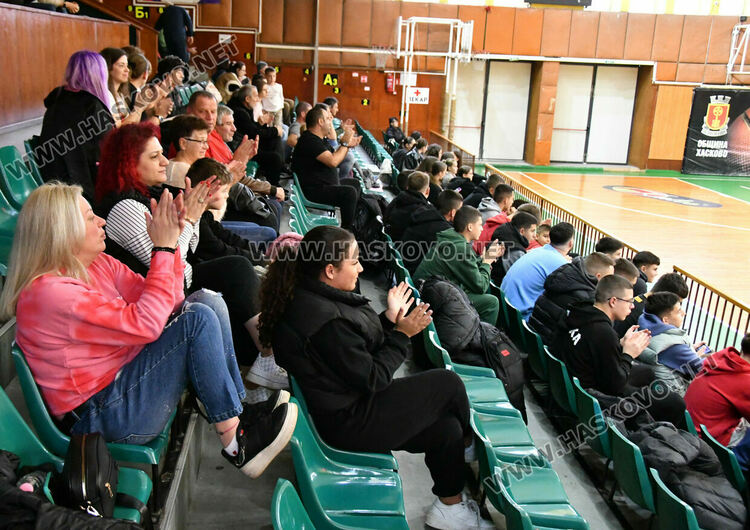 Дубълът на „Хасково“ срази гостите от „Родопа“