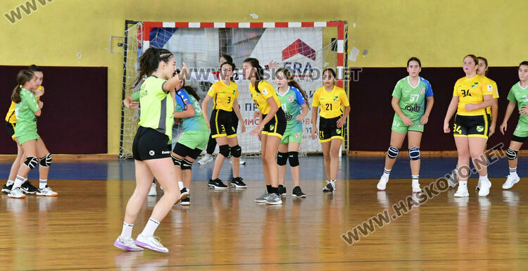 Младите надежди на хандбалния „Хасково“ с отличен старт на сезона