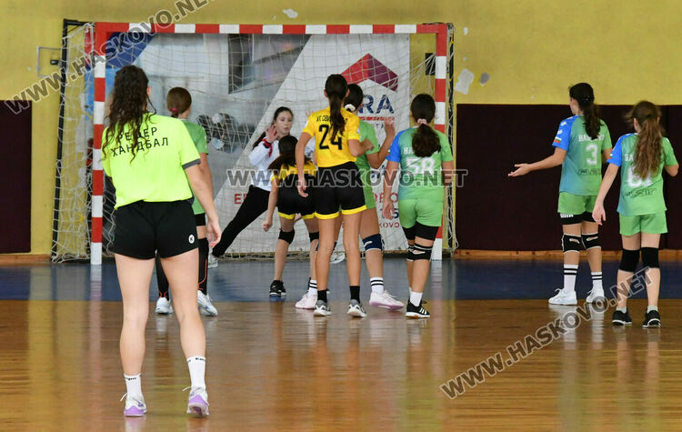 Младите надежди на хандбалния „Хасково“ с отличен старт на сезона