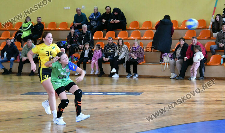 Младите надежди на хандбалния „Хасково“ с отличен старт на сезона