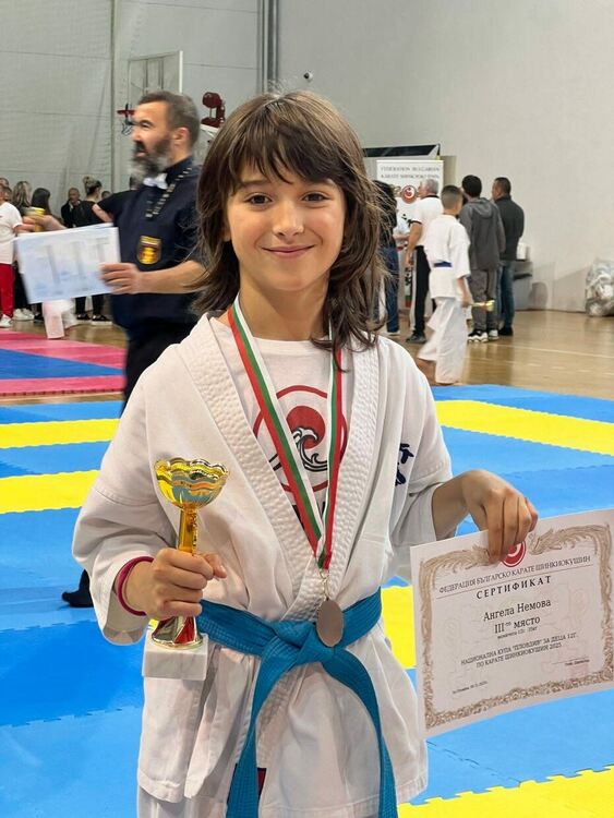 Ангелина Немова спечели бронзов медал на националния турнир по карате „Пловдив 2025“