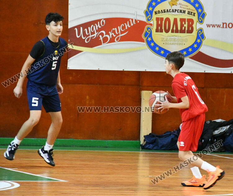 Започнаха мачовете от ученическите игри по баскетбол в Хасково