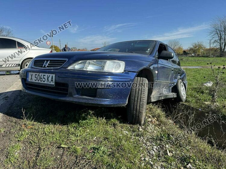 Двама са в болница след катастрофа край Узунджово