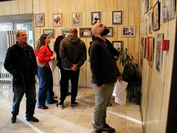 Фотоконкурсът „#СмолянЧете“ събра десетки почитатели на книгите и фотографията