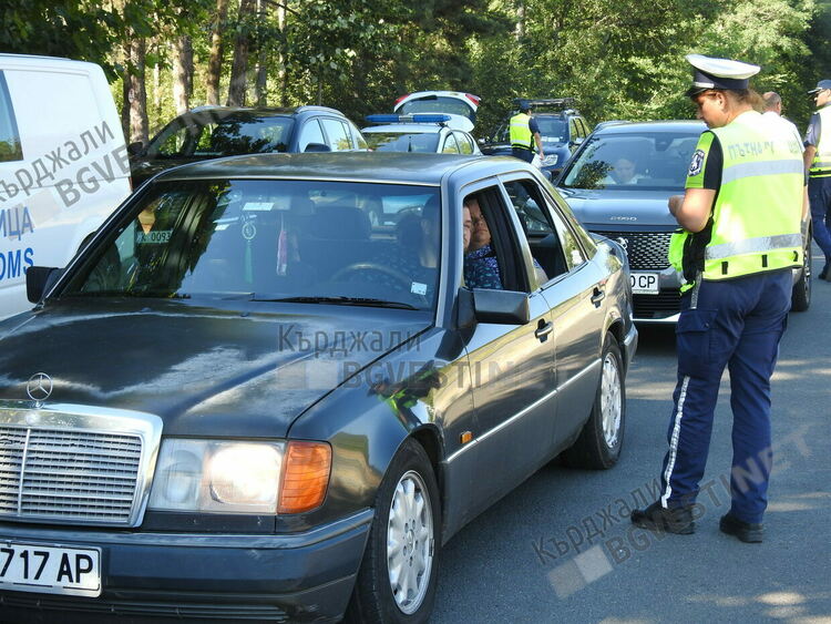Полицейски новини:Три нерегистрирани оавтомобила за ден установиха в областта