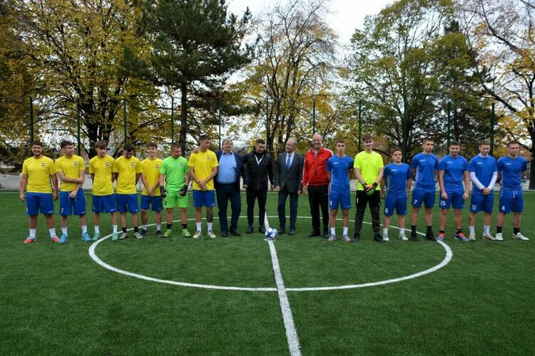 Откриха нова спортна площадка в професионалната гимназия " "Цар Иван Асен II"