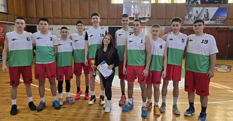 Баскетболистите на ПМГ са шампиони и при юношите до 10 клас