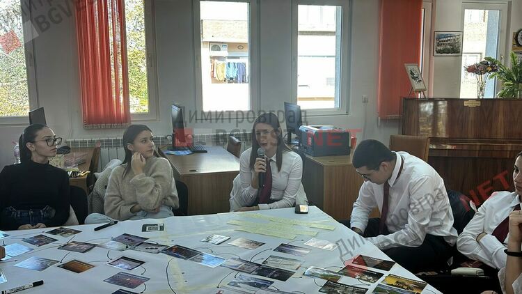 „Анонимните климатици“ са в Димитровград, разясняват темите за екология и икономия, климат и зелена енергия