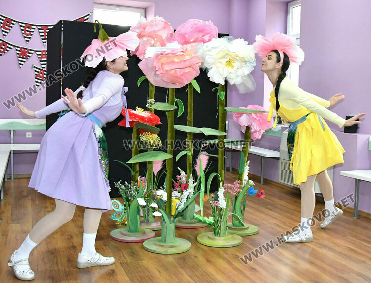 Премиерата на спектакъла за деца „Две калинки“ е в събота в Младежкия център 