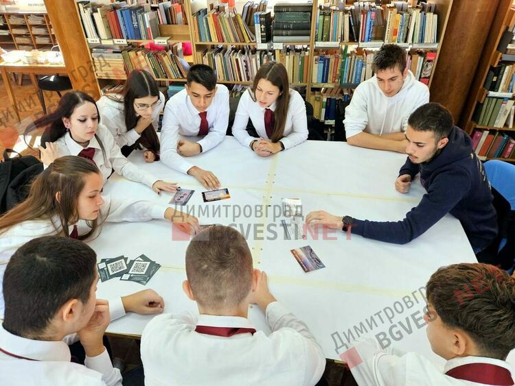 „Анонимните климатици“ са в Димитровград, разясняват темите за екология и икономия, климат и зелена енергия