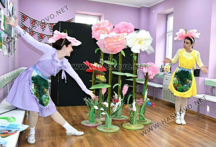 Премиерата на спектакъла за деца „Две калинки“ е в събота в Младежкия център 