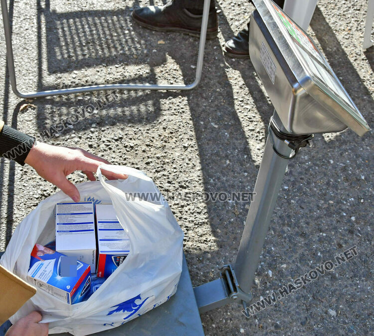 Мобилен пункт приема опасни отпадъци на пл. „Спартак“ в Хасково