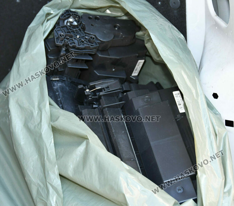 Мобилен пункт приема опасни отпадъци на пл. „Спартак“ в Хасково