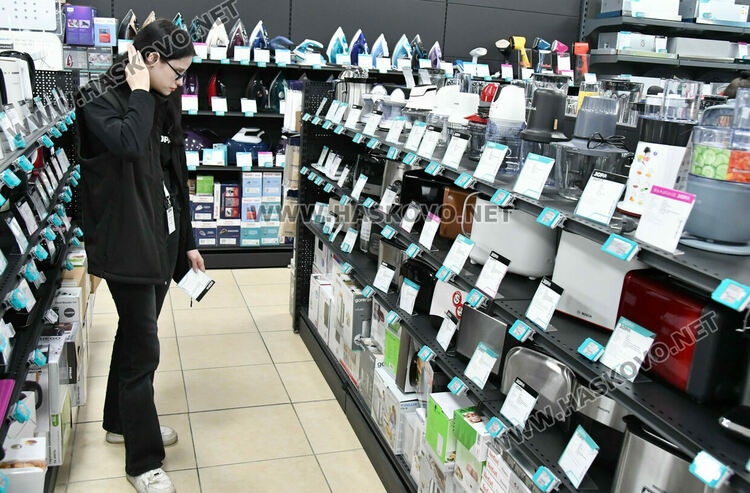 Черният петък дойде в големите вериги за техника в Хасково, ще продължи и в понеделник 