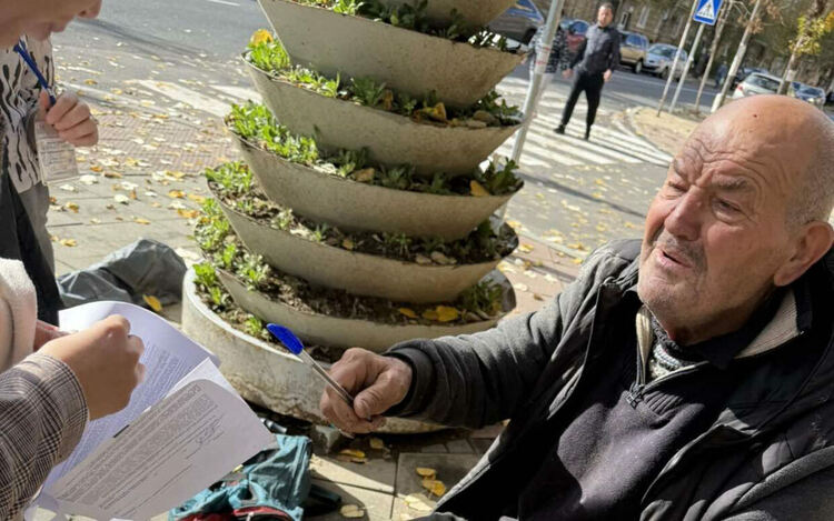 Настаняват в Дом за възрастни хора 77-годишния Сеидахмед останал без покрив