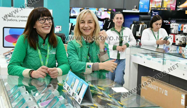 Черният петък дойде в големите вериги за техника в Хасково, ще продължи и в понеделник 