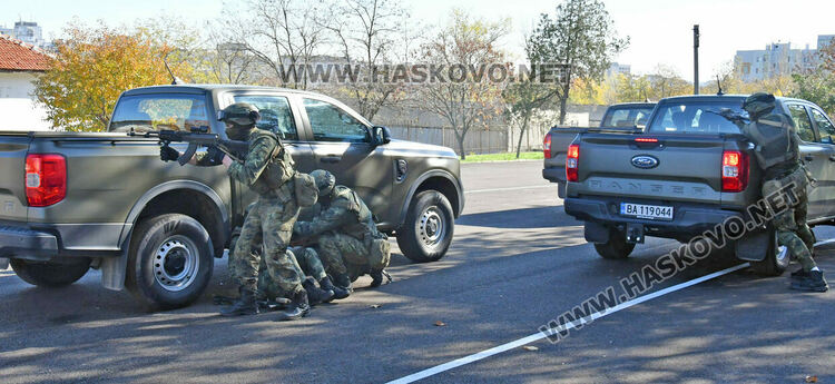 Военните формирования в Хасково и Корен с отворени врати преди Празника на сухопътните войски