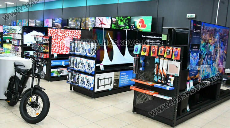 Черният петък дойде в големите вериги за техника в Хасково, ще продължи и в понеделник 