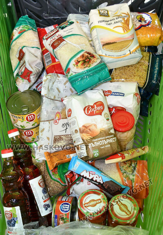 Огромна съпричасност към акция „Купи и дари! Споделена трапеза!" в магазин „Хаско маркет“ в Хасково