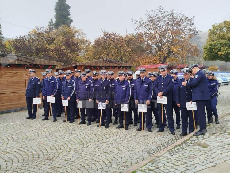 Заместник-министърът на вътрешните работи Любомир Йосифов даде началото на XXXIII Национален конкурс „Пътен полицай на годината“ 2025 в Кърджали