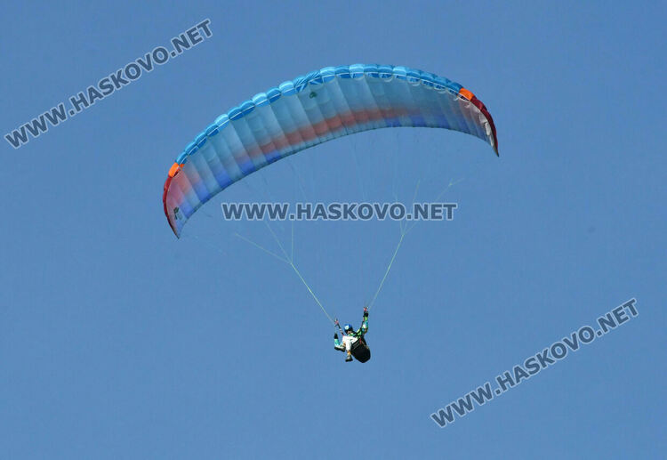 Международно състезание по парапланеризъм се проведе на летище „Узунджово“