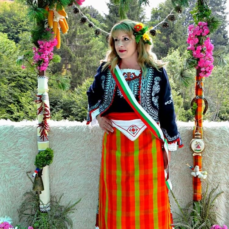 Момчиловци ще празнува Въведение Богородично с златни и диамантени сватби и новородени бебета