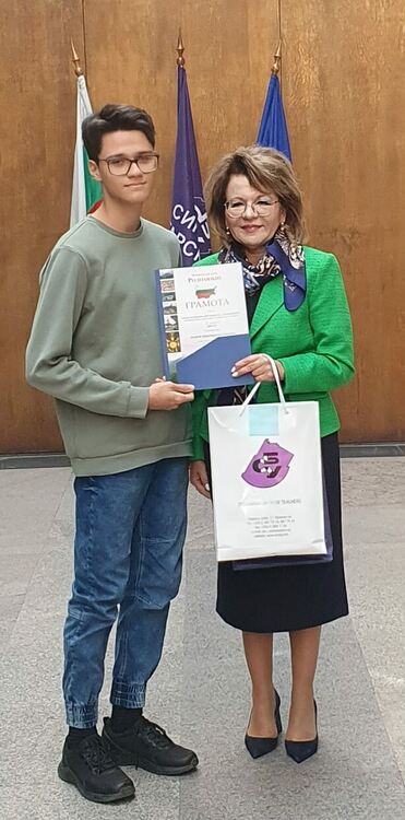 Възпитаници на Школата по етнография с награди от Национален ученически конкурс