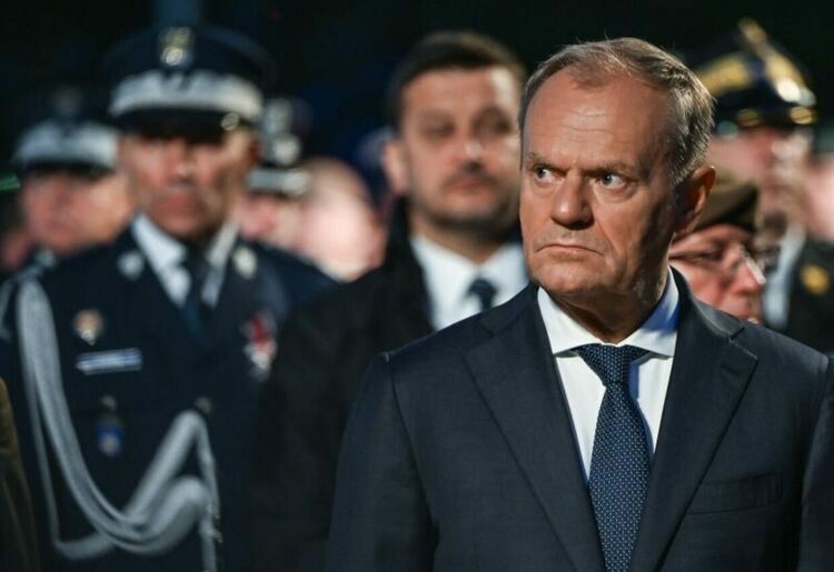 Жп линия в Полша е взривена. Туск смята, че е саботаж