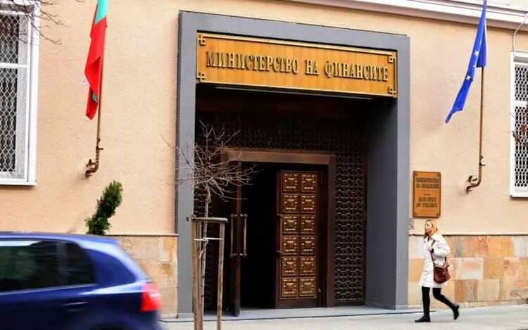 Министерството на финансите предлага нов начин за определяне на законната лихва за просрочия - лихвата за рефинансиране на ЕЦБ плюс 8 процентни пункта.